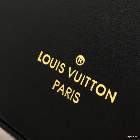 With Vuitton BOITE PETITE Leather CHAPEAU Alligator Louis 0425